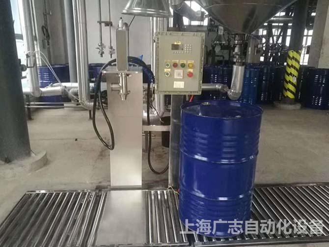 液體灌裝機(jī),稱重灌裝機(jī),定量灌裝機(jī) 液體灌裝機(jī),稱重灌裝機(jī),定量灌裝機(jī)