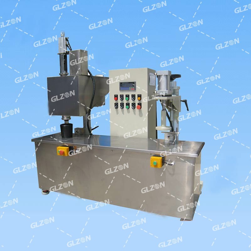 液體灌裝機(jī),稱(chēng)重灌裝機(jī),定量灌裝機(jī) 液體灌裝機(jī),稱(chēng)重灌裝機(jī),定量灌裝機(jī)
