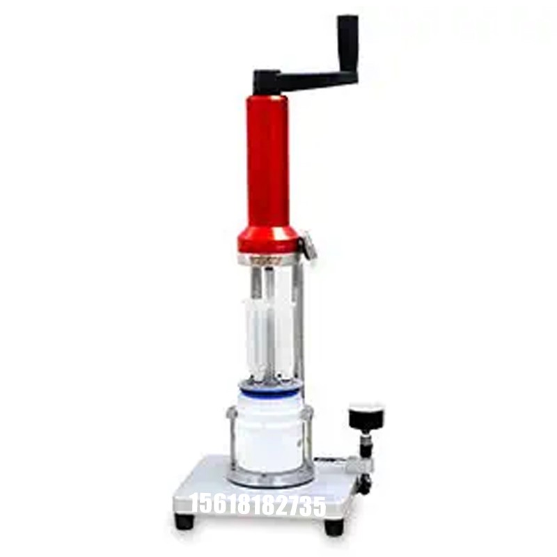 液體灌裝機(jī),稱重灌裝機(jī),定量灌裝機(jī) 液體灌裝機(jī),稱重灌裝機(jī),定量灌裝機(jī)