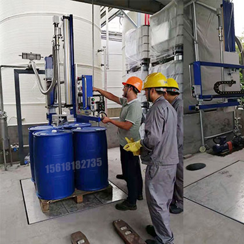 液體灌裝機(jī),稱重灌裝機(jī),定量灌裝機(jī) 液體灌裝機(jī),稱重灌裝機(jī),定量灌裝機(jī)