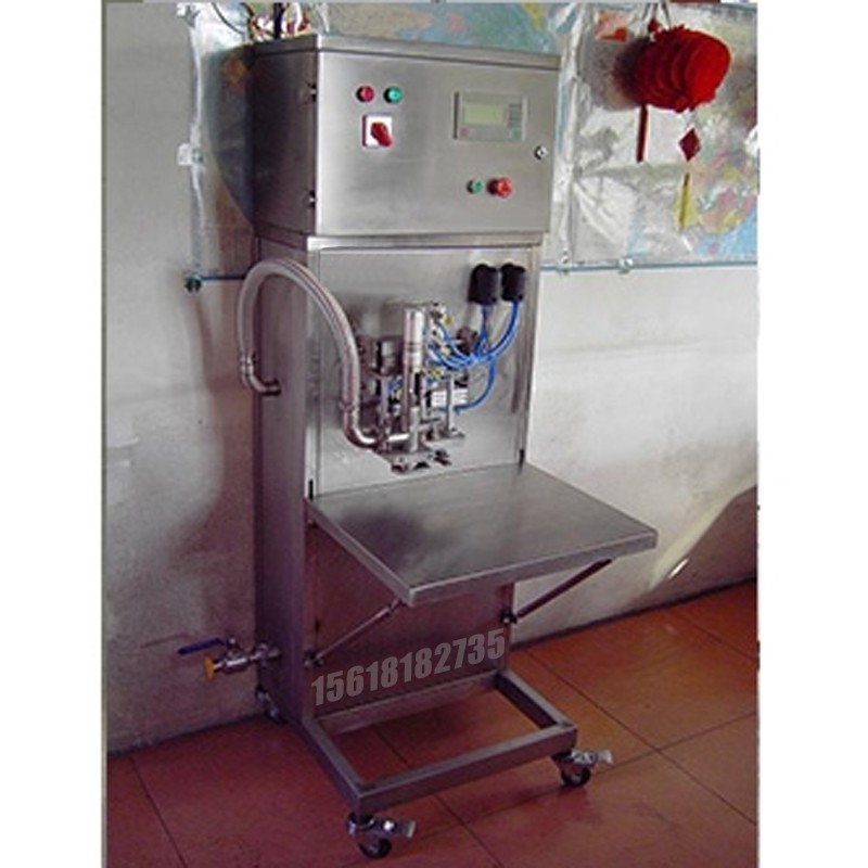 液體灌裝機(jī),稱重灌裝機(jī),定量灌裝機(jī) 液體灌裝機(jī),稱重灌裝機(jī),定量灌裝機(jī)