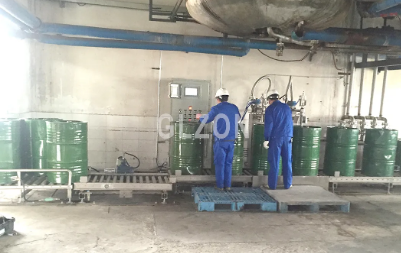 液體灌裝機(jī),稱重灌裝機(jī),定量灌裝機(jī) 液體灌裝機(jī),稱重灌裝機(jī),定量灌裝機(jī)